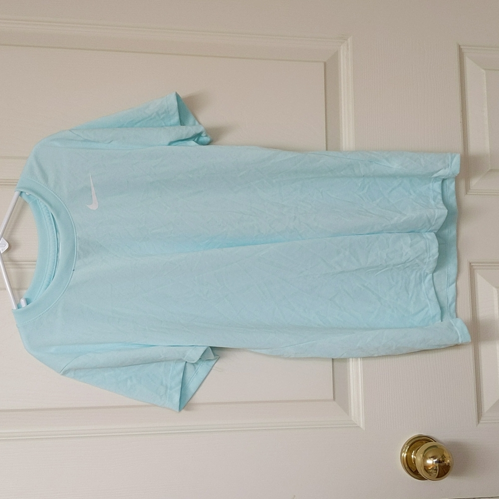 2 Women's Nike Dri-Fit Tops